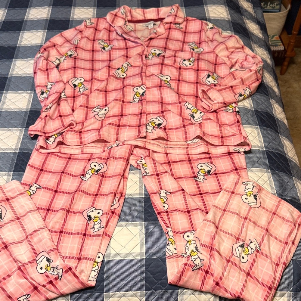 Peanuts Pink Plaid Snoopy Pajama Set